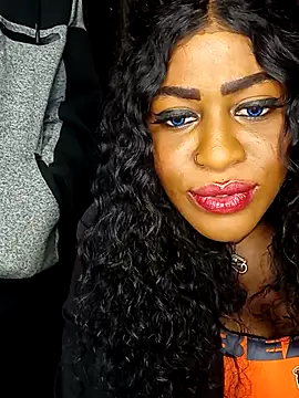 AmazonianMistress webcam