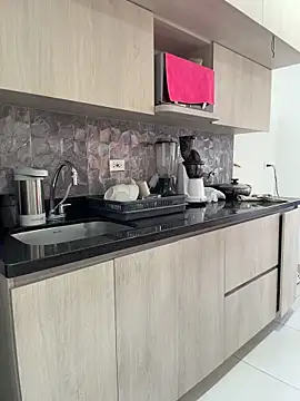 emma_andrew1's live cam