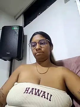 Sofythom1 webcam