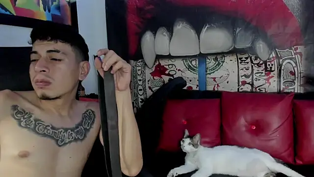 Strongernastyx webcam