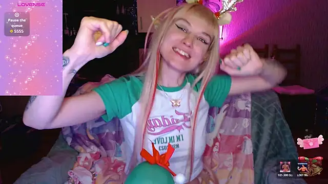 mischellemeow13 webcam