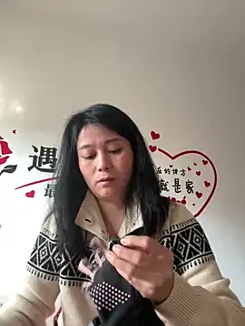 美女buusoom在线直播