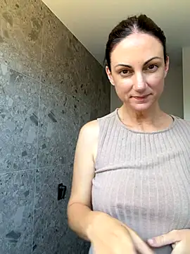 Webcam Model (lexi242)  is live.Free join now!