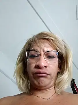 boss-thebitch webcam