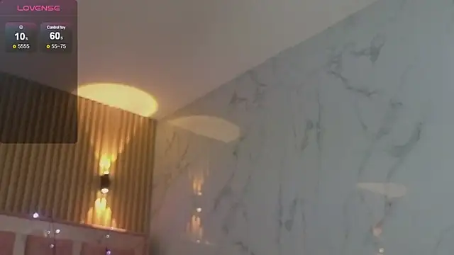 bella_vibess_s webcam