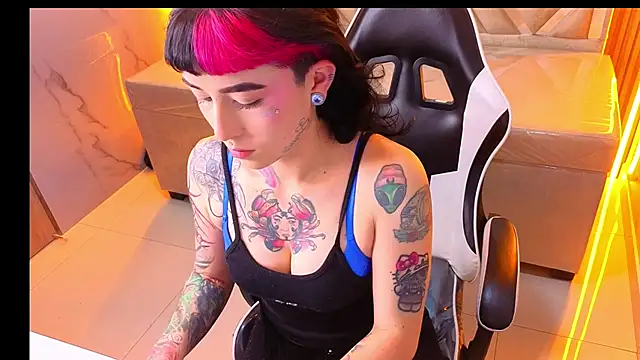 Nova_Kitty_Tx webcam