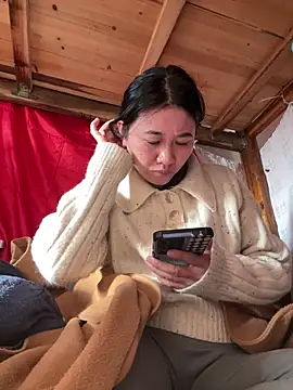 美女daaqnn在线直播