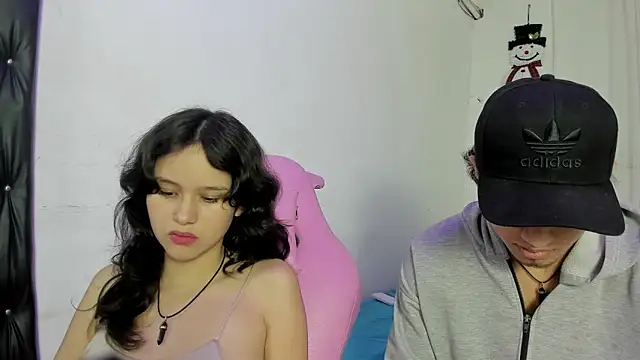 laura_and_kevin - Laura_and_Kevin's free webcam - UK Sex Cams