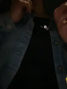 LilithMonette webcam