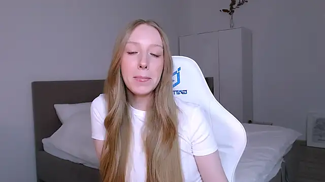 Luna_insniity webcam