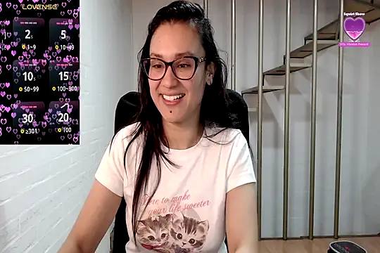 Jessie_Desire webcam