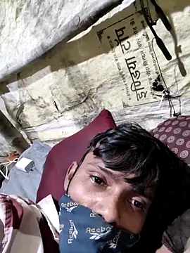 Indiandesicouple155 webcam