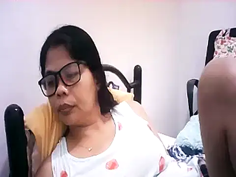 pinay_milfxx webcam
