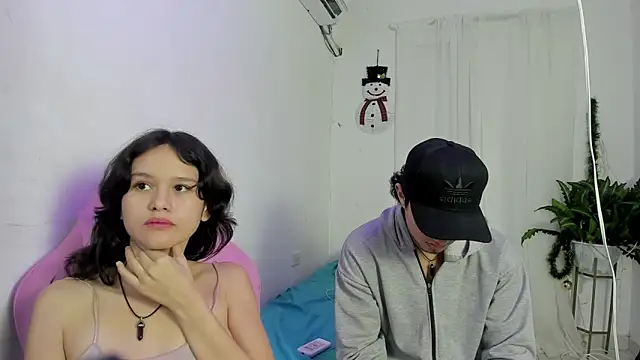 Laura_and_Kevin webcam