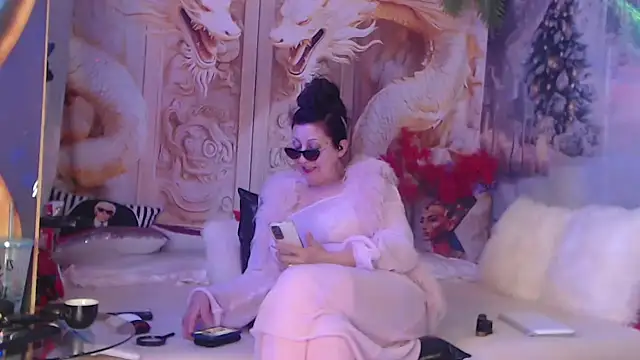 NightOrhideya webcam