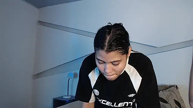 hot_little_bunny webcam