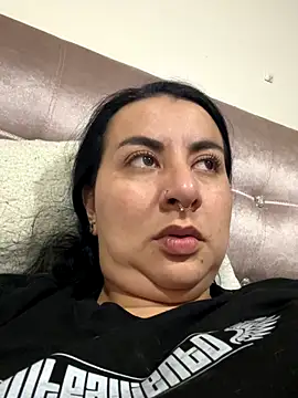 Webcam Model (Abril_Luv)  is live.Free join now!