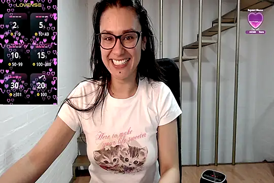 Jessie_Desire webcam