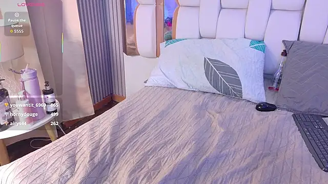 valkiria_moore webcam