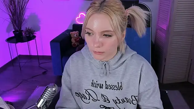 AuroraWrenfield webcam