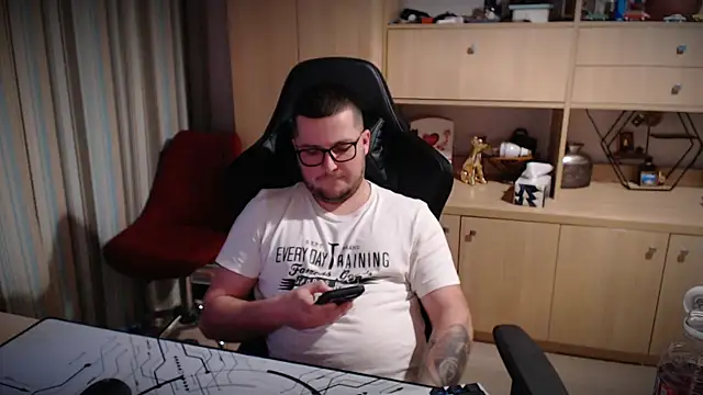 kevinnlovelly webcam