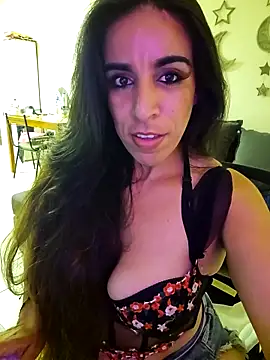 LatinArabGirl webcam