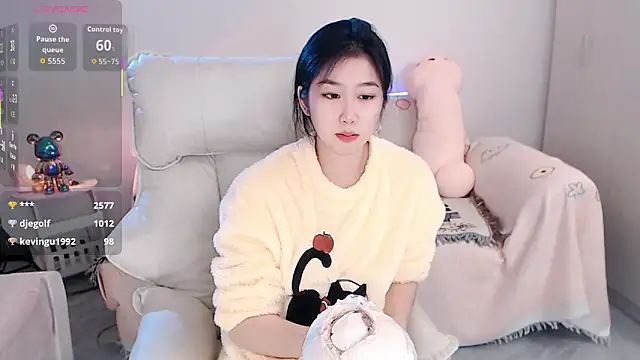 美女Camila-888在线直播