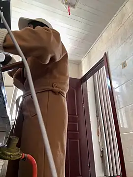 美女daaqnn在线直播