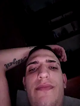 gustavoelkpo25 webcam