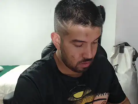 axel11113 - Axel11113's free webcam - UK Sex Cams