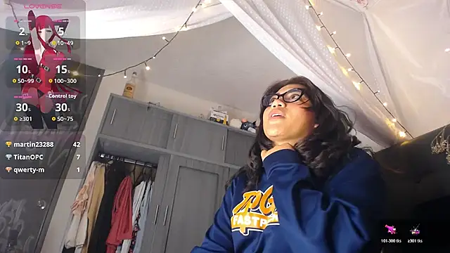 deliaquafurr1 webcam