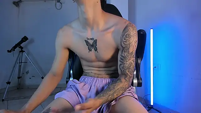 Snakebutterfly webcam