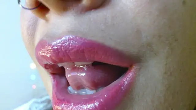 miss_evoleth2 webcam