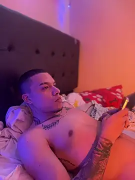 AlphaMasterXxx webcam