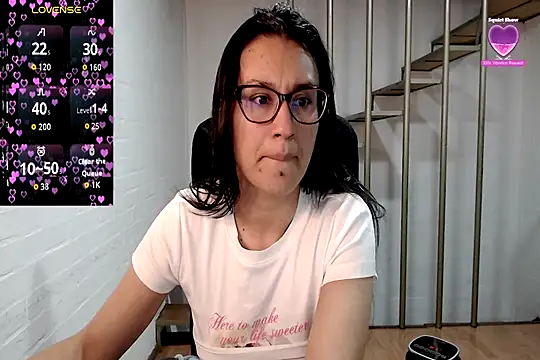 Jessie_Desire webcam