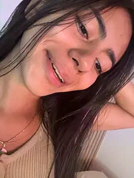 lilybeeth - Lilybeeth's free webcam - UK Sex Cams