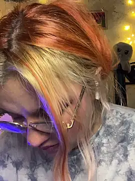 Sophia_Weest99 webcam