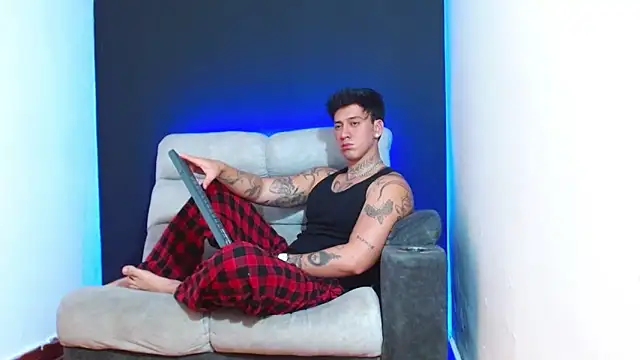 JUSTIN_FULLER1 webcam