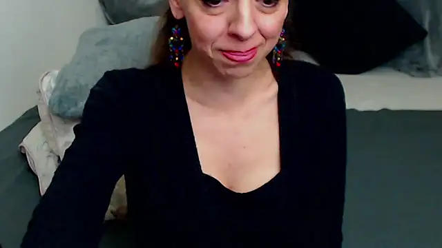 AylyneRichards webcam