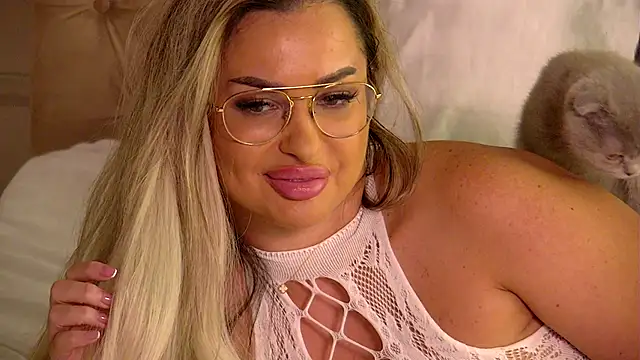 Denisse_Perry webcam