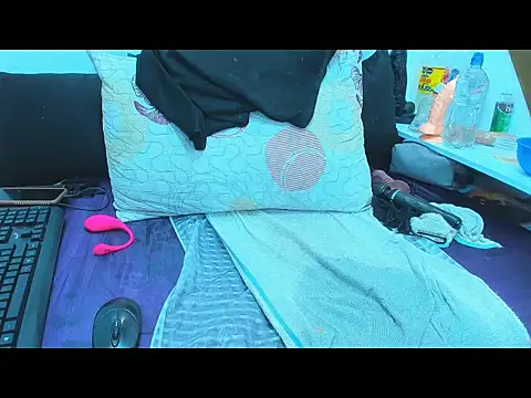 SashaBigSquirt webcam