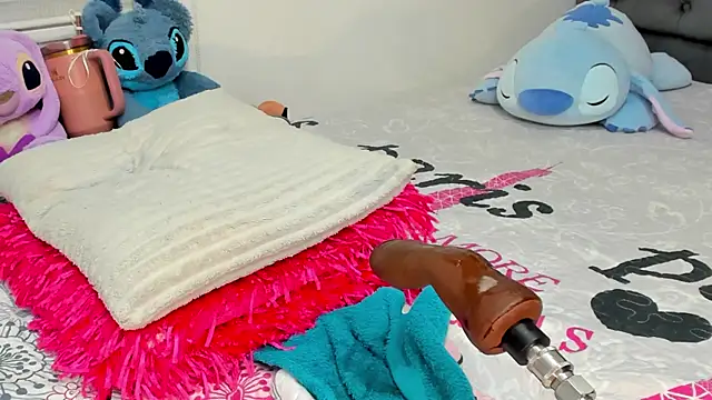 Elizabeth_18_ webcam