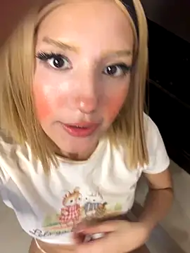 SweetBunnyGF webcam