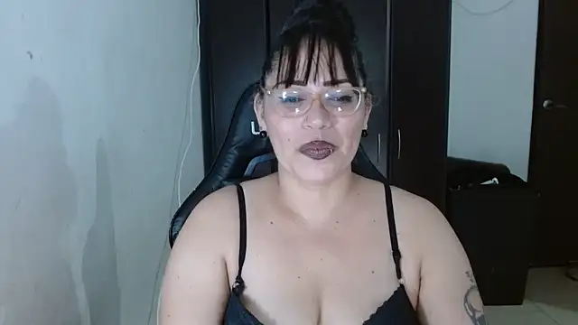 natashasmithe webcam