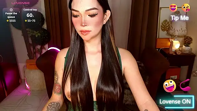 MouthWatering_Ayesha webcam