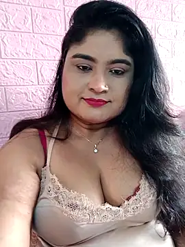 Webcam Model (hornyriyanka) is live