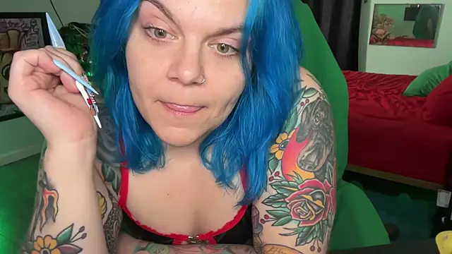 CherryBombBomb webcam