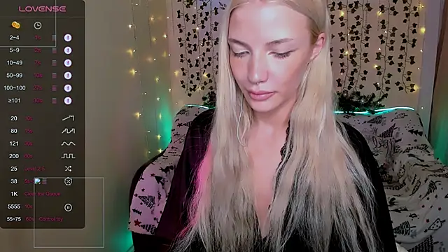 AnyaTaylor_ webcam