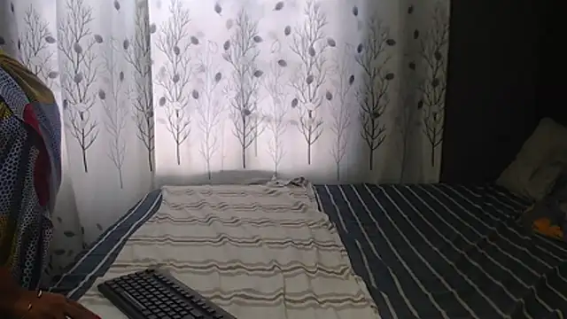 SEXYHUGEASS21 webcam