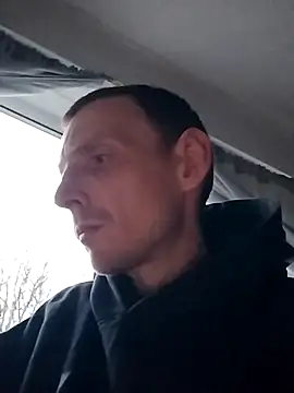 CrookedBunk3527 webcam